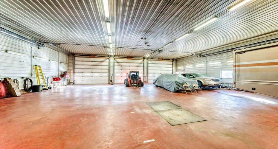 24402 Highway 595, Rural Red Deer County, Alberta T0M 0V0, 5 Bedrooms Bedrooms, ,4 BathroomsBathrooms,Residential,For Sale,Highway 595,A2292412