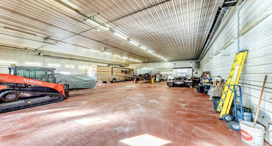 24402 Highway 595, Rural Red Deer County, Alberta T0M 0V0, 5 Bedrooms Bedrooms, ,4 BathroomsBathrooms,Residential,For Sale,Highway 595,A2292412
