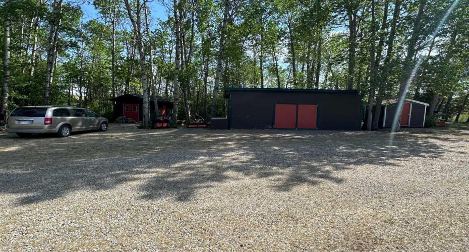 24402 Highway 595, Rural Red Deer County, Alberta T0M 0V0, 5 Bedrooms Bedrooms, ,4 BathroomsBathrooms,Residential,For Sale,Highway 595,A2292412
