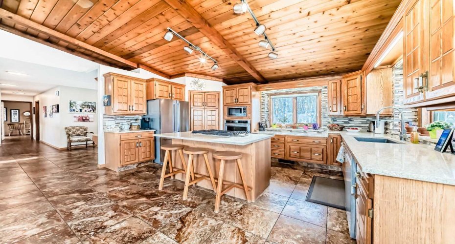 24402 Highway 595, Rural Red Deer County, Alberta T0M 0V0, 5 Bedrooms Bedrooms, ,4 BathroomsBathrooms,Residential,For Sale,Highway 595,A2292412