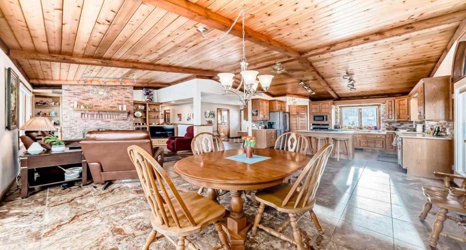 24402 Highway 595, Rural Red Deer County, Alberta T0M 0V0, 5 Bedrooms Bedrooms, ,4 BathroomsBathrooms,Residential,For Sale,Highway 595,A2292412