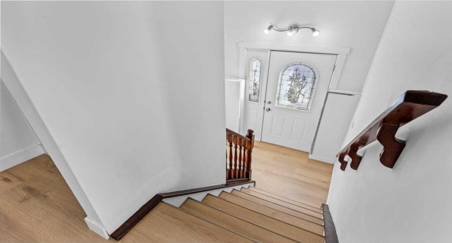 7006A Bowness Road, Calgary, Alberta T3B 0G4, 3 Bedrooms Bedrooms, ,2 BathroomsBathrooms,Residential,For Sale,Bowness,A2292682