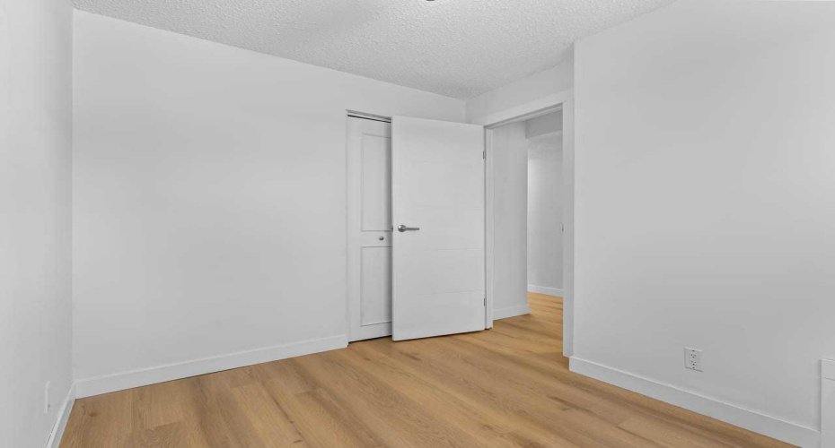 7006A Bowness Road, Calgary, Alberta T3B 0G4, 3 Bedrooms Bedrooms, ,2 BathroomsBathrooms,Residential,For Sale,Bowness,A2292682
