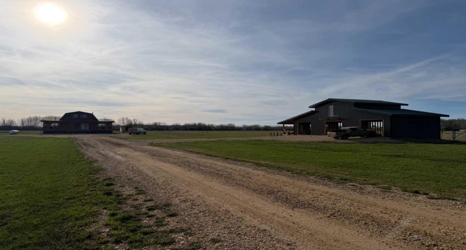 73430 102 Range Road, Kinuso, Alberta T0G 1K0, 4 Bedrooms Bedrooms, ,2 BathroomsBathrooms,Residential,For Sale,102 Range Road,A2292860
