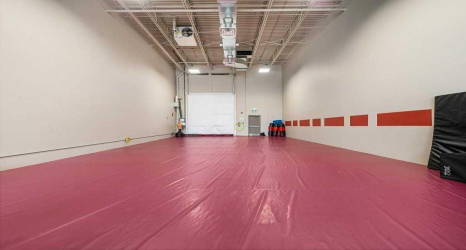 110 Commercial Drive, Rural Rocky View County, Alberta T3Z 2A7, ,Commercial,For Lease,Commercial,A2293071