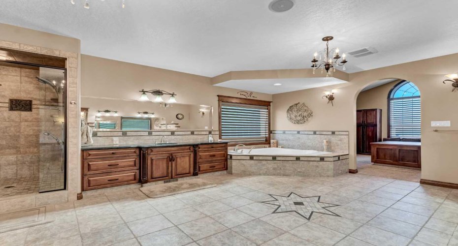 29 Sunvalley Court, Rural Cypress County, Alberta T0J 2P0, 4 Bedrooms Bedrooms, ,5 BathroomsBathrooms,Residential,For Sale,Sunvalley,A2293993