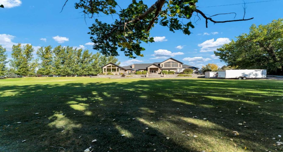 29 Sunvalley Court, Rural Cypress County, Alberta T0J 2P0, 4 Bedrooms Bedrooms, ,5 BathroomsBathrooms,Residential,For Sale,Sunvalley,A2293993