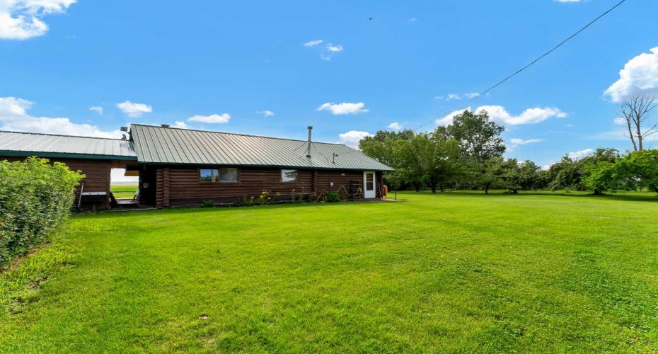 12228 Range Road 64, Rural Cypress County, Alberta T1A7G5, 2 Bedrooms Bedrooms, ,1 BathroomBathrooms,Residential,For Sale,Range Road 64,A2294021