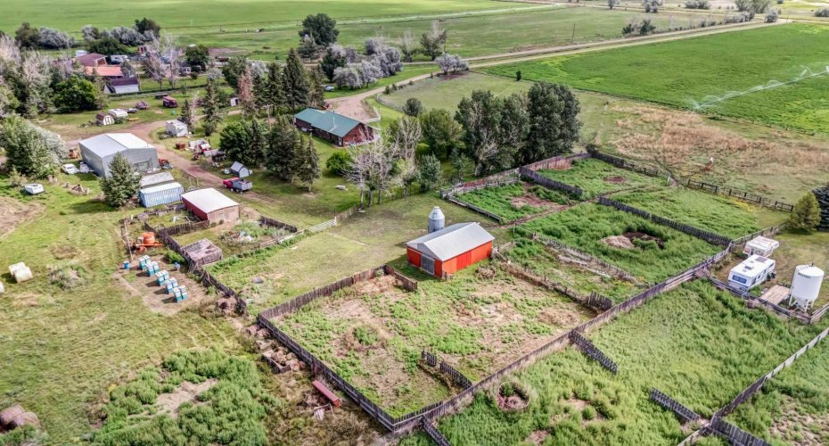 12228 Range Road 64, Rural Cypress County, Alberta T1A7G5, 2 Bedrooms Bedrooms, ,1 BathroomBathrooms,Residential,For Sale,Range Road 64,A2294021