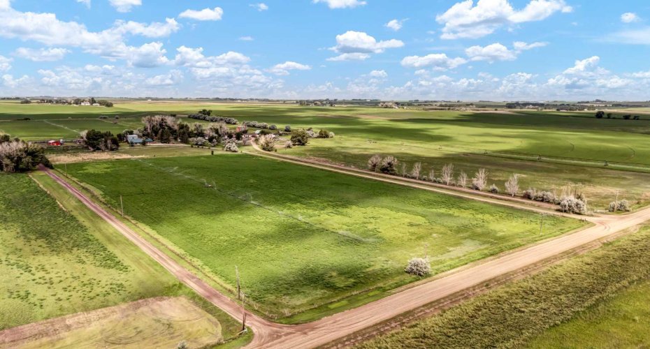 12228 Range Road 64, Rural Cypress County, Alberta T1A7G5, 2 Bedrooms Bedrooms, ,1 BathroomBathrooms,Residential,For Sale,Range Road 64,A2294021