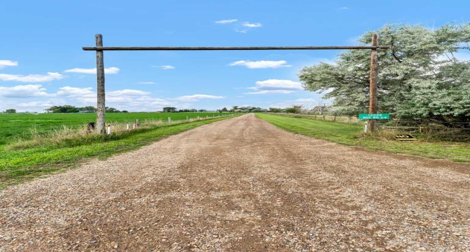 12228 Range Road 64, Rural Cypress County, Alberta T1A7G5, 2 Bedrooms Bedrooms, ,1 BathroomBathrooms,Residential,For Sale,Range Road 64,A2294021