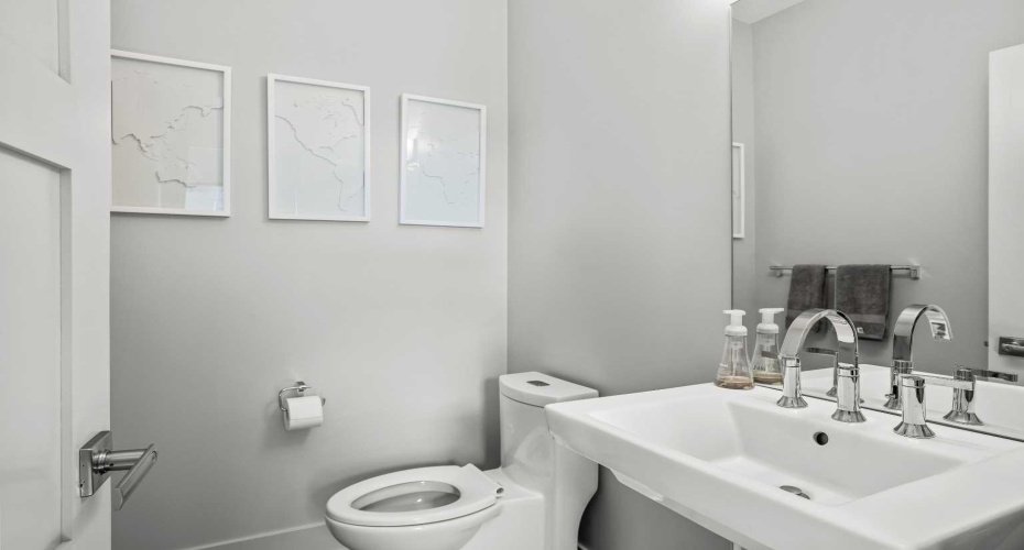 3000 Stewart Creek Drive, Canmore, Alberta T1W 0G5, 2 Bedrooms Bedrooms, ,3 BathroomsBathrooms,Residential,For Sale,Stewart Creek,A2294049