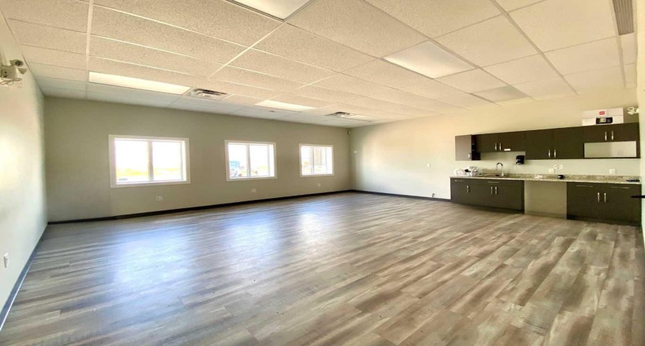 5508 GUARDIAN Street, Macklin, Saskatchewan S0L 2C0, ,Commercial,For Sale,GUARDIAN,A2294153