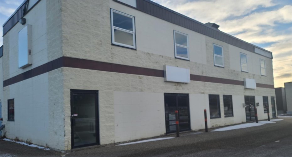 9801 97 Avenue, Peace River, Alberta T8S 1H6, ,Commercial,For Lease,97,A2294168