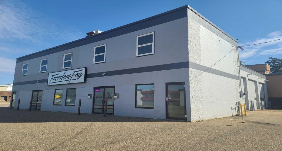 9801 97 Avenue, Peace River, Alberta T8S 1H6, ,Commercial,For Lease,97,A2294168