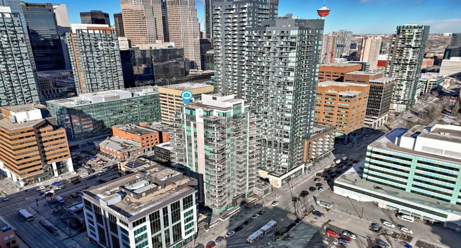 530 12 Avenue, Calgary, Alberta T2R 0B1, 2 Bedrooms Bedrooms, ,2 BathroomsBathrooms,Residential,For Sale,12,A2288929