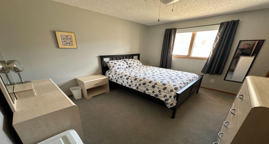 7129 99A Street, Peace River, Alberta T8S 1B2, 5 Bedrooms Bedrooms, ,3 BathroomsBathrooms,Residential,For Sale,99A,A2289289