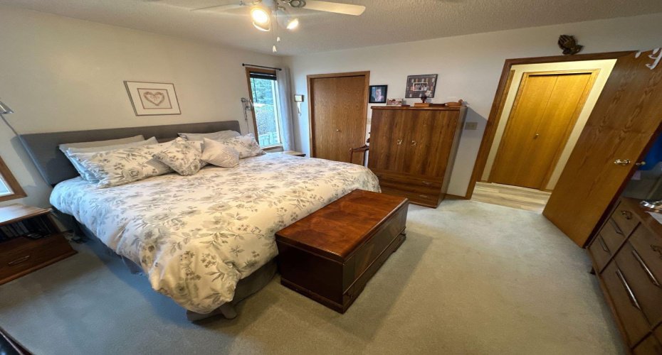 7129 99A Street, Peace River, Alberta T8S 1B2, 5 Bedrooms Bedrooms, ,3 BathroomsBathrooms,Residential,For Sale,99A,A2289289