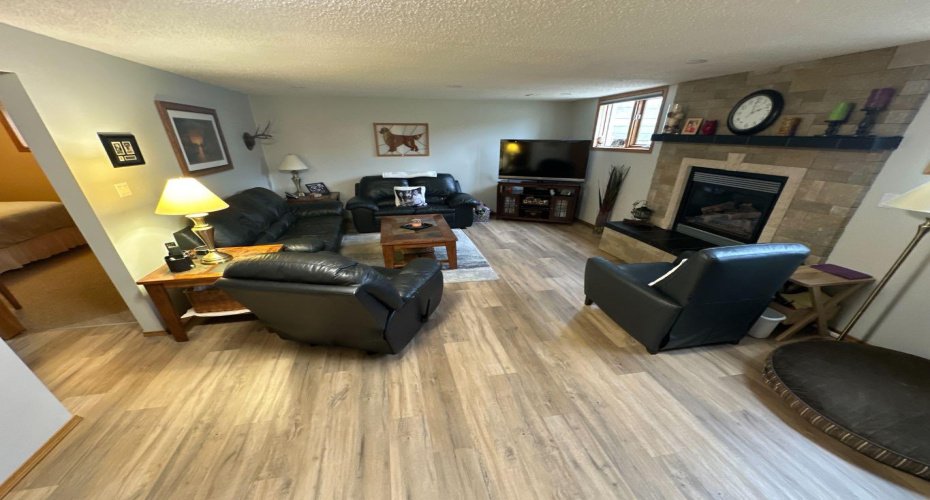 7129 99A Street, Peace River, Alberta T8S 1B2, 5 Bedrooms Bedrooms, ,3 BathroomsBathrooms,Residential,For Sale,99A,A2289289
