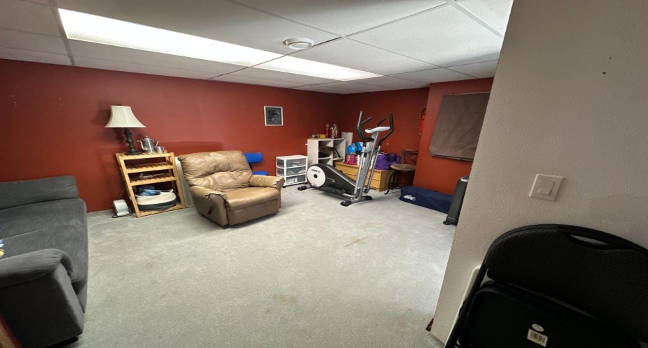 7129 99A Street, Peace River, Alberta T8S 1B2, 5 Bedrooms Bedrooms, ,3 BathroomsBathrooms,Residential,For Sale,99A,A2289289
