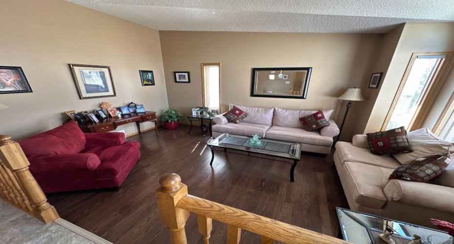 7129 99A Street, Peace River, Alberta T8S 1B2, 5 Bedrooms Bedrooms, ,3 BathroomsBathrooms,Residential,For Sale,99A,A2289289
