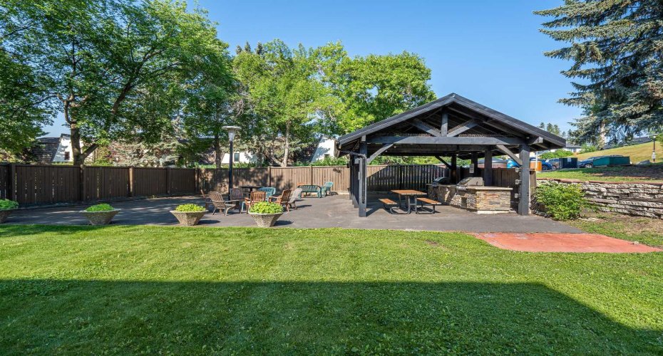 1620 8 Avenue, Calgary, Alberta T2N 1C4, 1 Bedroom Bedrooms, ,1 BathroomBathrooms,Residential,For Sale,8,A2291757