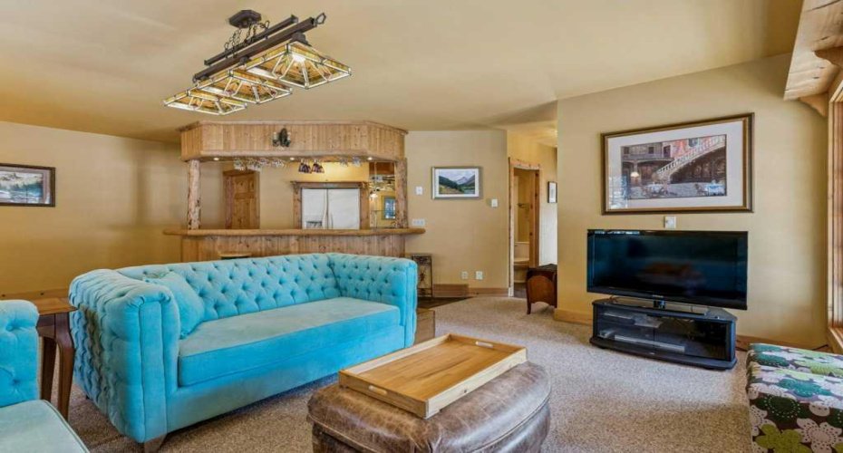 4 Pine Avenue, Bragg Creek, Alberta T0L 0K0, 3 Bedrooms Bedrooms, ,4 BathroomsBathrooms,Residential,For Sale,Pine,A2292680