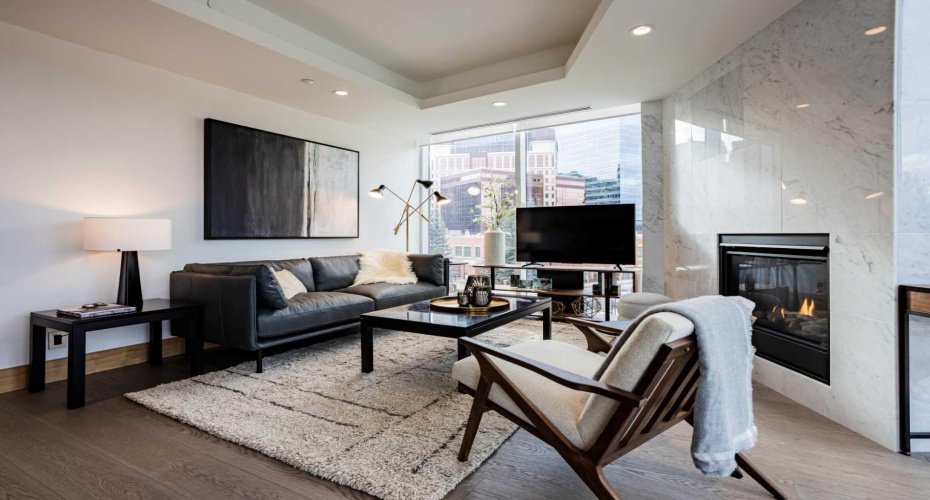 738 1 Avenue, Calgary, Alberta T2P 5G8, 2 Bedrooms Bedrooms, ,2 BathroomsBathrooms,Residential,For Sale,1,A2292732