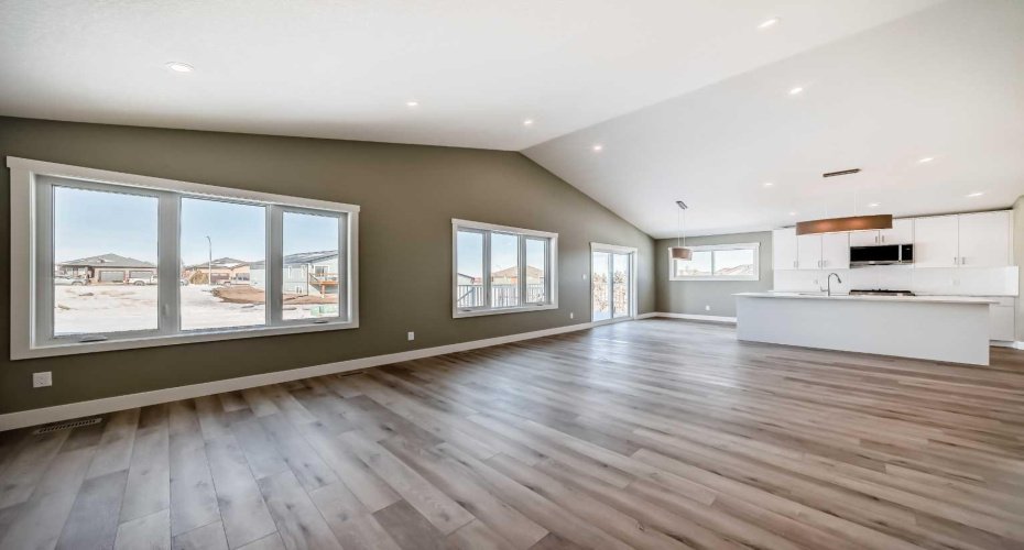 2017 30 Avenue, Nanton, Alberta T0L 1R0, 2 Bedrooms Bedrooms, ,2 BathroomsBathrooms,Residential,For Sale,30,A2292953