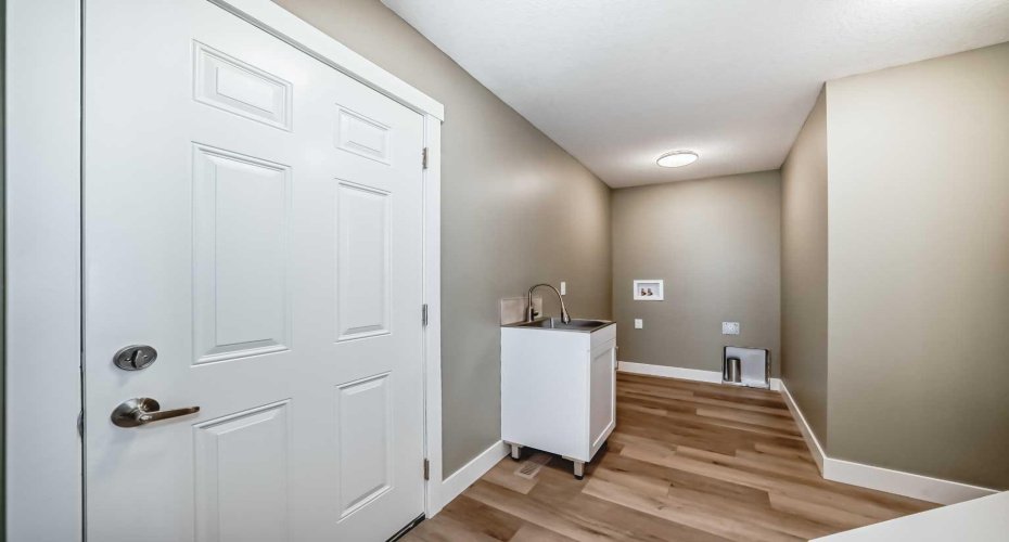2017 30 Avenue, Nanton, Alberta T0L 1R0, 2 Bedrooms Bedrooms, ,2 BathroomsBathrooms,Residential,For Sale,30,A2292953