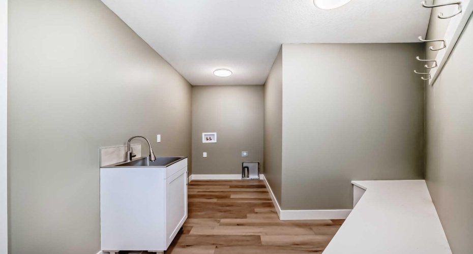 2017 30 Avenue, Nanton, Alberta T0L 1R0, 2 Bedrooms Bedrooms, ,2 BathroomsBathrooms,Residential,For Sale,30,A2292953