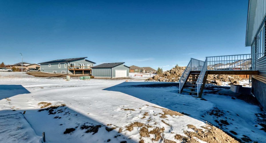 2017 30 Avenue, Nanton, Alberta T0L 1R0, 2 Bedrooms Bedrooms, ,2 BathroomsBathrooms,Residential,For Sale,30,A2292953