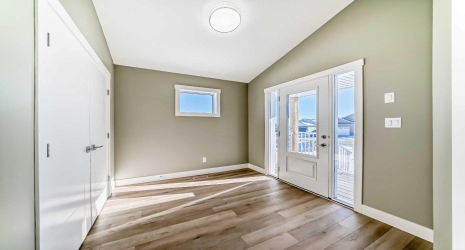 2017 30 Avenue, Nanton, Alberta T0L 1R0, 2 Bedrooms Bedrooms, ,2 BathroomsBathrooms,Residential,For Sale,30,A2292953