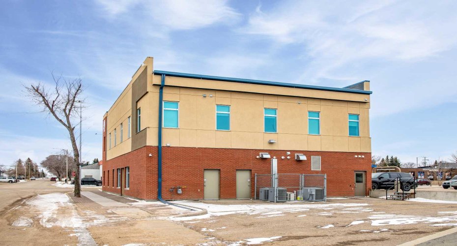 522 10 Street, Wainwright, Alberta T9W 1P4, ,Commercial,For Sale,10,A2293728