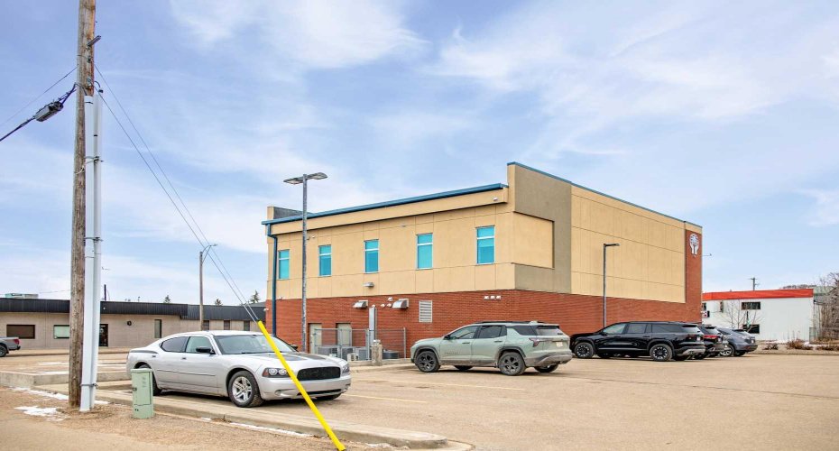 522 10 Street, Wainwright, Alberta T9W 1P4, ,Commercial,For Sale,10,A2293728