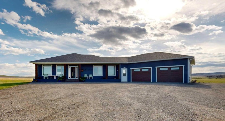 295043 722 Avenue, Rural Willow Creek No. 26, M.D. of, Alberta T0L 1R0, 3 Bedrooms Bedrooms, ,3 BathroomsBathrooms,Residential,For Sale,722,A2293730