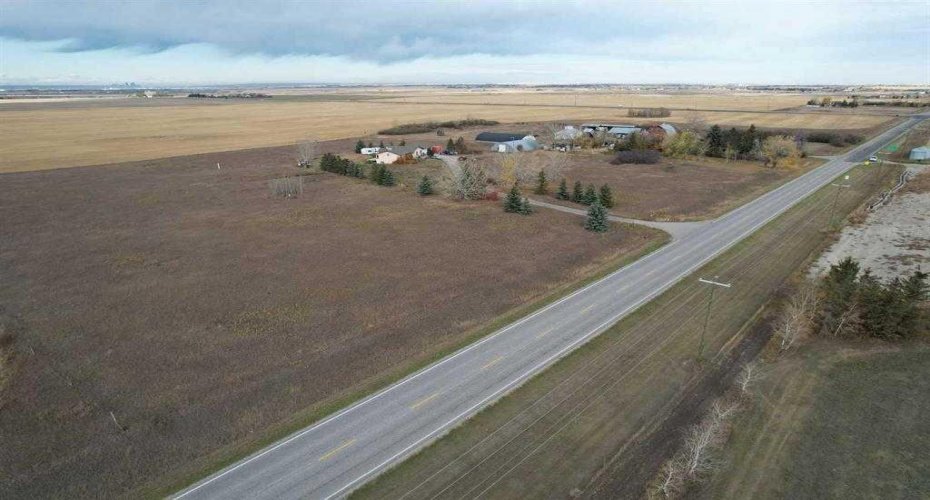 233165 & 233191 Range Road 280, Rural Rocky View County, Alberta T1X 0H5, 3 Bedrooms Bedrooms, ,3 BathroomsBathrooms,Residential,For Sale,Range Road 280,A2293746