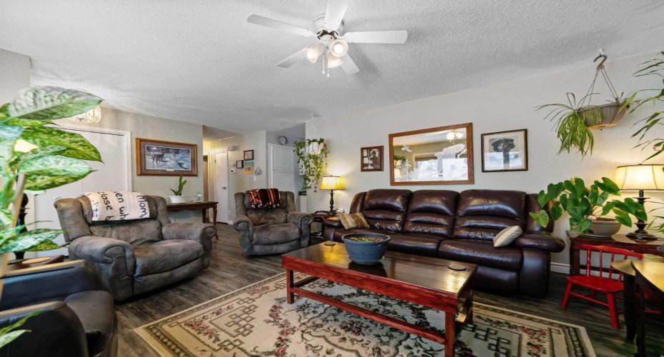 6304 39 Avenue, Camrose, Alberta T4V 2Z4, 4 Bedrooms Bedrooms, ,3 BathroomsBathrooms,Residential,For Sale,39,A2293761