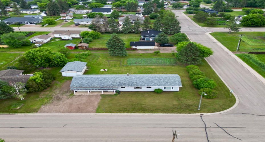 10202 99 Ave, La Crete, Alberta T0H2H0, 3 Bedrooms Bedrooms, ,2 BathroomsBathrooms,Residential,For Sale,99 Ave,A2293803