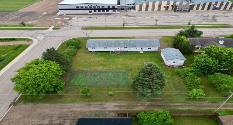 10202 99 Ave, La Crete, Alberta T0H2H0, 3 Bedrooms Bedrooms, ,2 BathroomsBathrooms,Residential,For Sale,99 Ave,A2293803