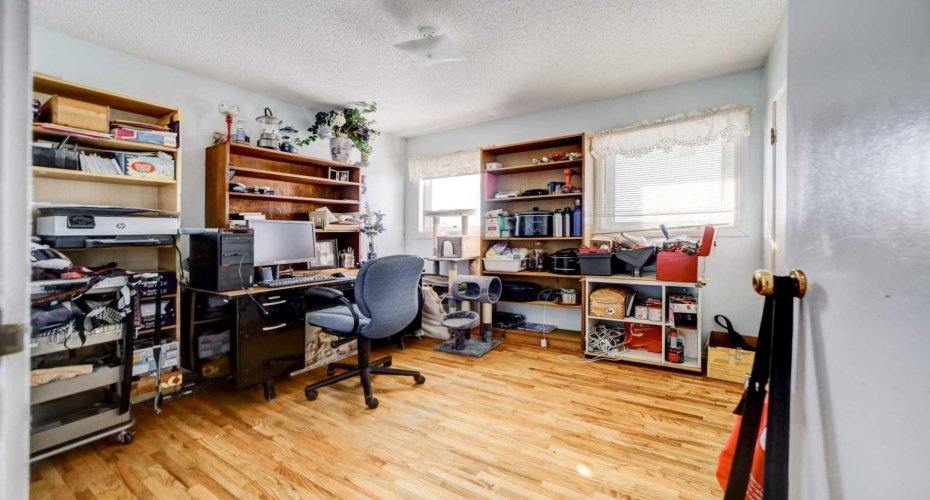 109 Argyle Street, Granum, Alberta T0L 1A0, 4 Bedrooms Bedrooms, ,2 BathroomsBathrooms,Residential,For Sale,Argyle,A2293806