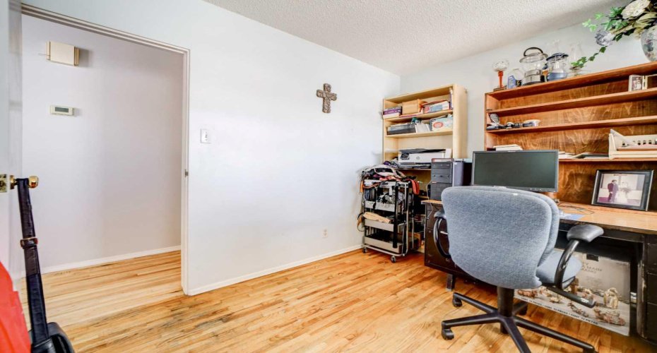 109 Argyle Street, Granum, Alberta T0L 1A0, 4 Bedrooms Bedrooms, ,2 BathroomsBathrooms,Residential,For Sale,Argyle,A2293806