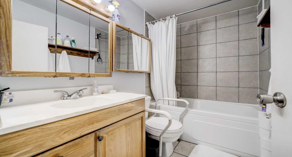 109 Argyle Street, Granum, Alberta T0L 1A0, 4 Bedrooms Bedrooms, ,2 BathroomsBathrooms,Residential,For Sale,Argyle,A2293806