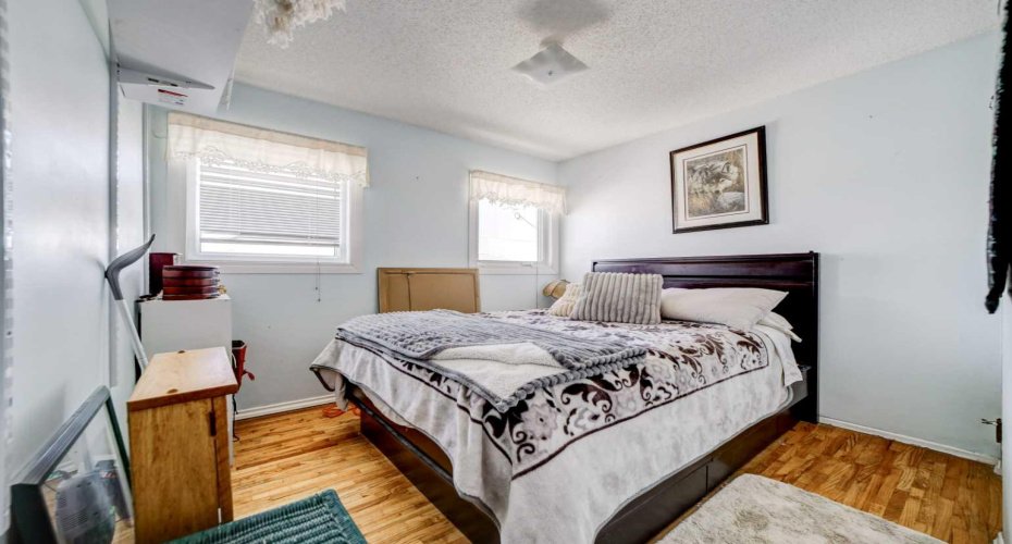109 Argyle Street, Granum, Alberta T0L 1A0, 4 Bedrooms Bedrooms, ,2 BathroomsBathrooms,Residential,For Sale,Argyle,A2293806