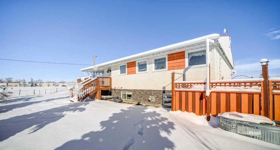 109 Argyle Street, Granum, Alberta T0L 1A0, 4 Bedrooms Bedrooms, ,2 BathroomsBathrooms,Residential,For Sale,Argyle,A2293806