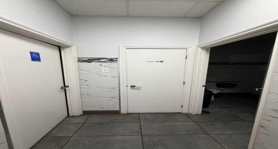 401 Coopers Boulevard, Airdrie, Alberta T4B 4J3, ,Commercial,For Lease,Coopers,A2279937
