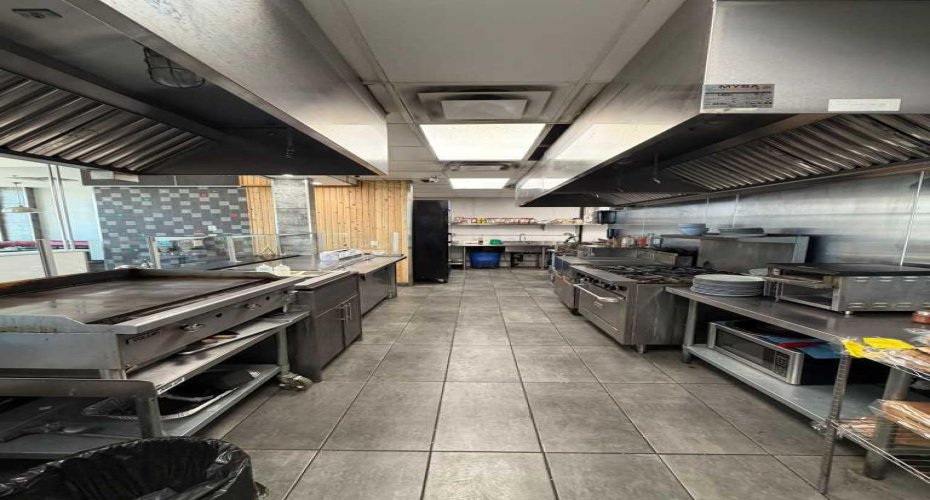 401 Coopers Boulevard, Airdrie, Alberta T4B 4J3, ,Commercial,For Lease,Coopers,A2279937