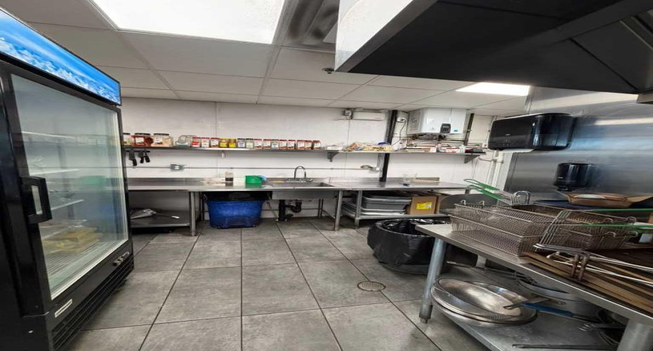 401 Coopers Boulevard, Airdrie, Alberta T4B 4J3, ,Commercial,For Lease,Coopers,A2279937