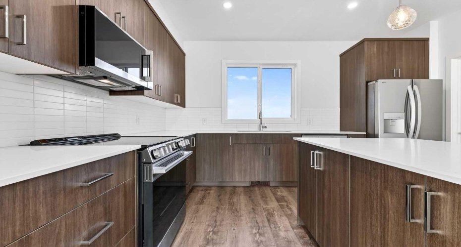 132 Red Embers Link, Calgary, Alberta T3N 2X8, 3 Bedrooms Bedrooms, ,3 BathroomsBathrooms,Residential,For Sale,Red Embers,A2294136