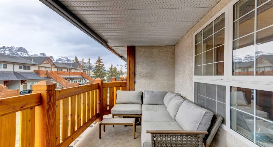 112 Kananaskis Way, Canmore, Alberta T1W 2X2, 2 Bedrooms Bedrooms, ,1 BathroomBathrooms,Residential,For Sale,Kananaskis,A2294146
